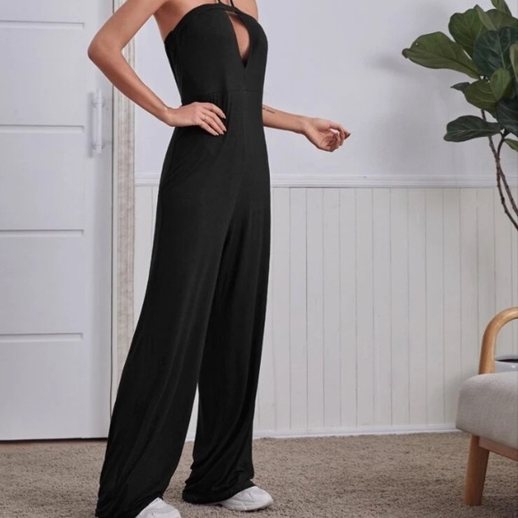 ✌🏼 #1309 Halter Peeka Tie Boo Back Jumpsuit - Picture 6 of 13